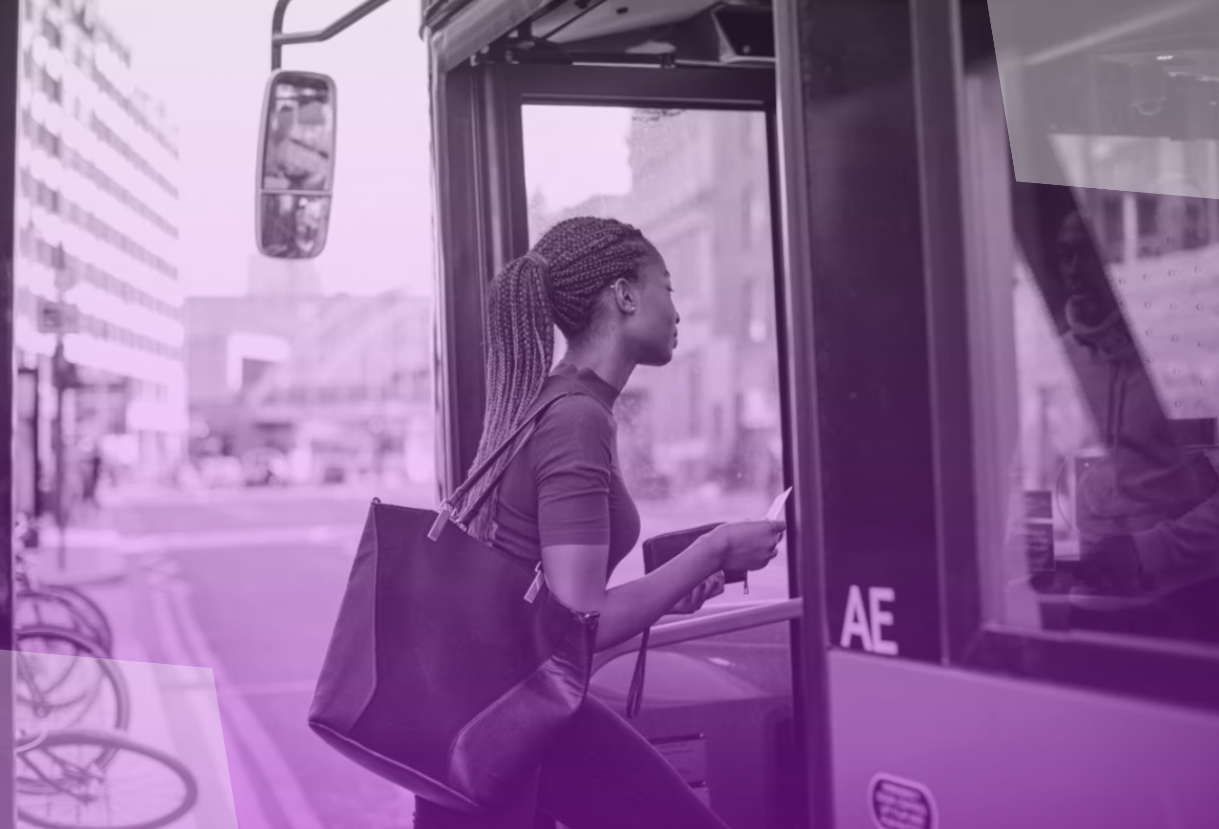 Lei garante segurança no transporte coletivo para mulheres e idosos