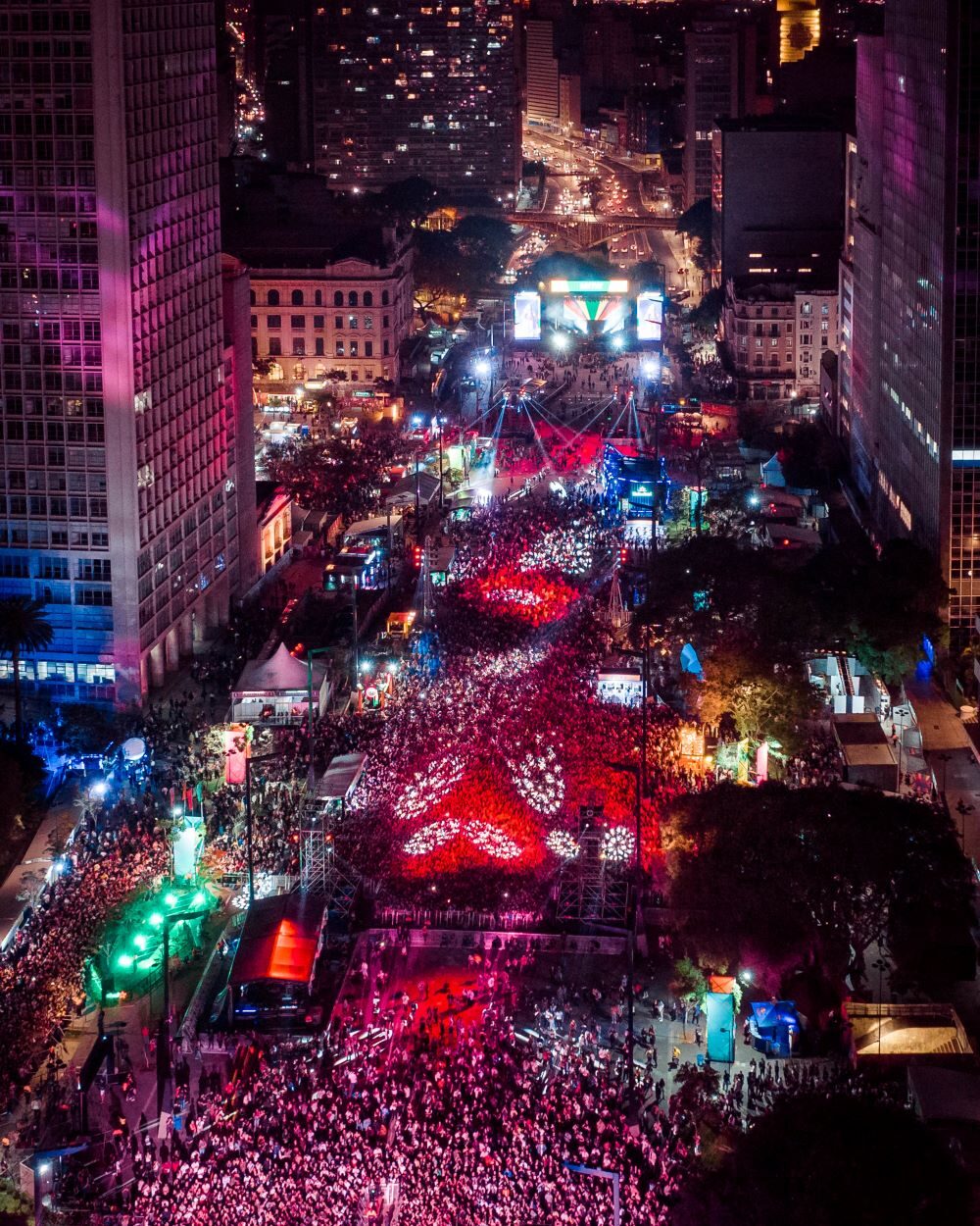Pancadão do Nunes no Anhangabaú desrespeita moradores
