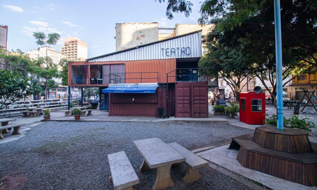 Teatro de Container é símbolo da cultura popular